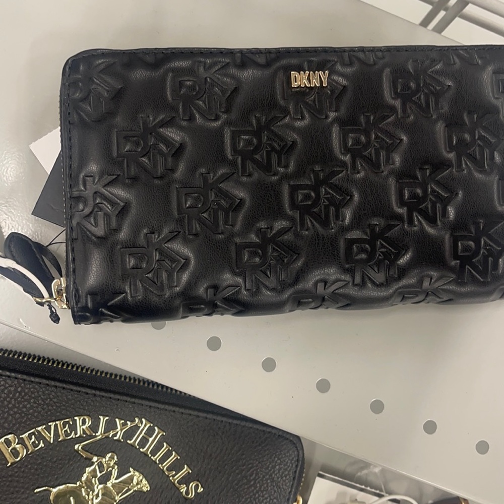 NWT DKNY LOGO BLK WALLET - Picture 4 of 7